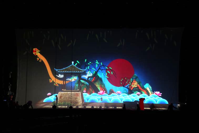 Interactive concert stage vj design