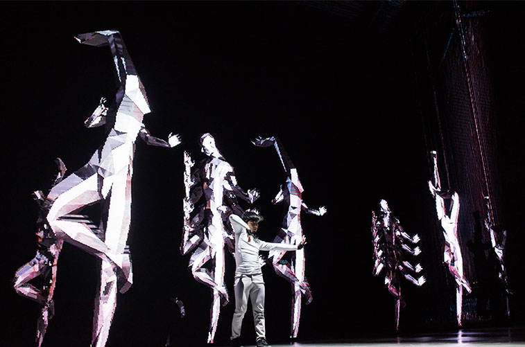 Motion Capture real time Interactive Performing
