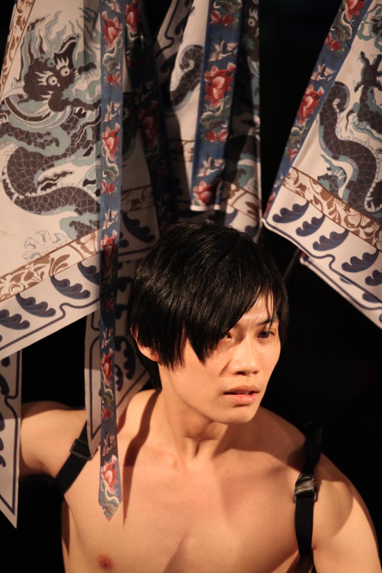 stereoscopic projection and interactive performing in Lin Historical Theater