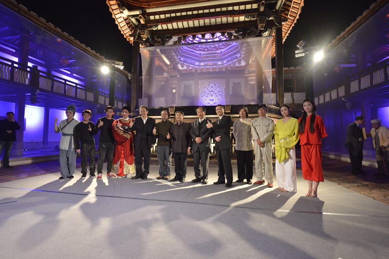 stereoscopic projection and interactive performing in Lin Historical Theater